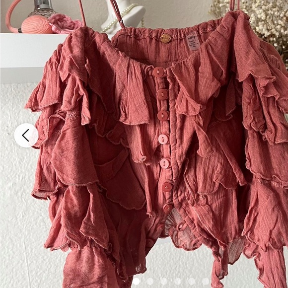 Free People Tops - Free people Ruffled Rust Crop Top